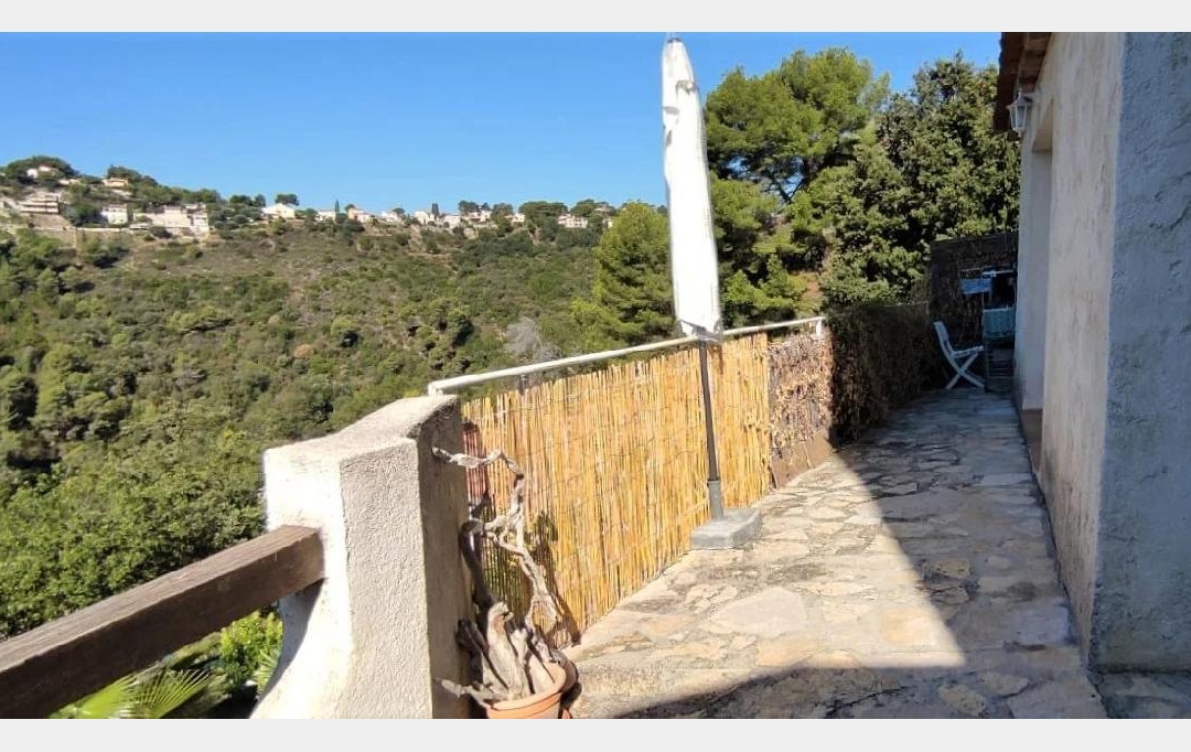 NAT'IMMO : Appartement | NICE (06000) | 30 m2 | 660 € 