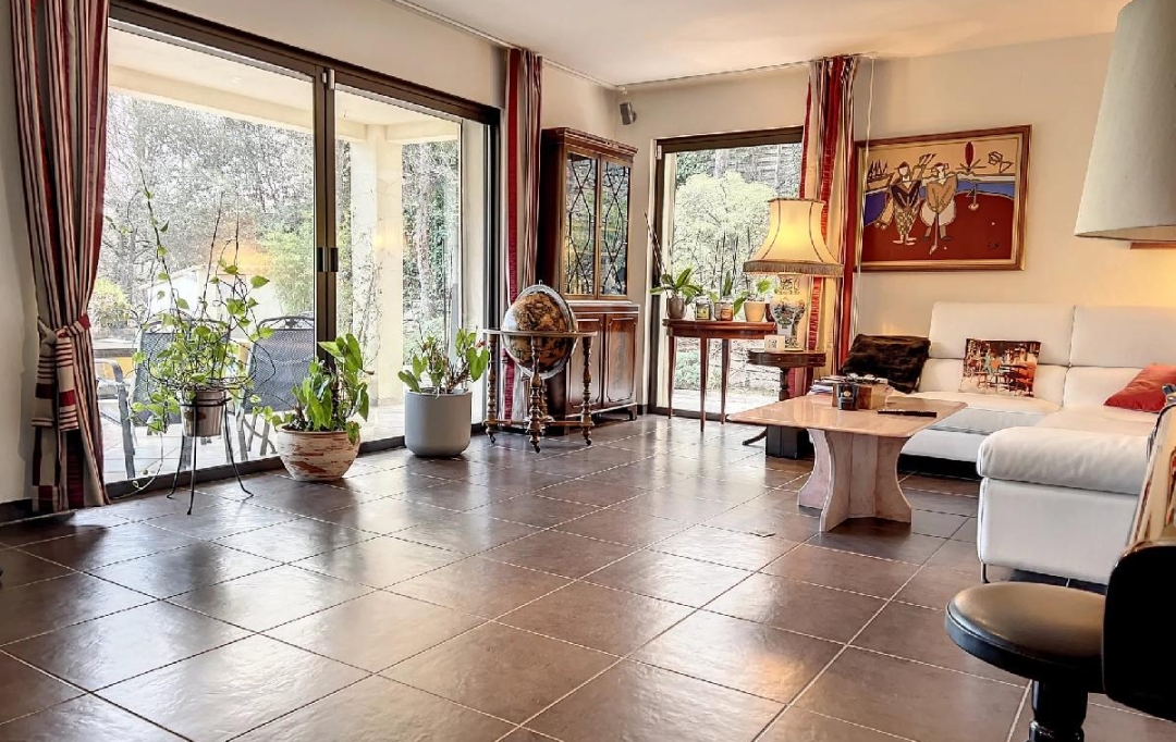 NAT'IMMO : Maison / Villa | MOUGINS (06250) | 156 m2 | 950 000 € 